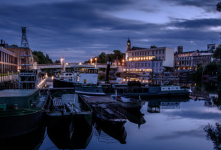 Jahrtausendbrücke, Fontane-Klub and Johanniskirche